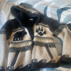 Rocky Black and Gray Knit Collection